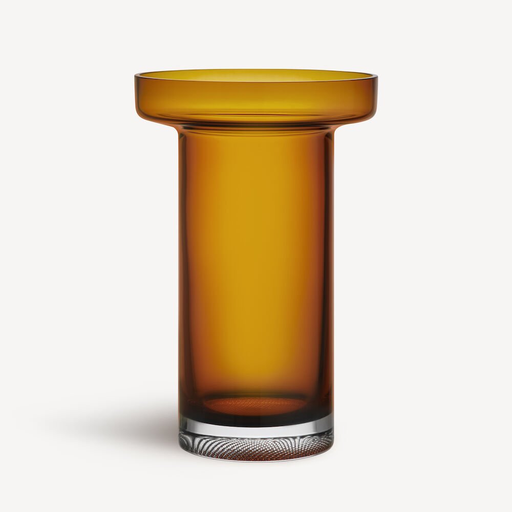 7042114_Limelight_Rose_Vase_H230mm_Amber_Kosta_Boda_Goran_Warff_PRO_01_1x1