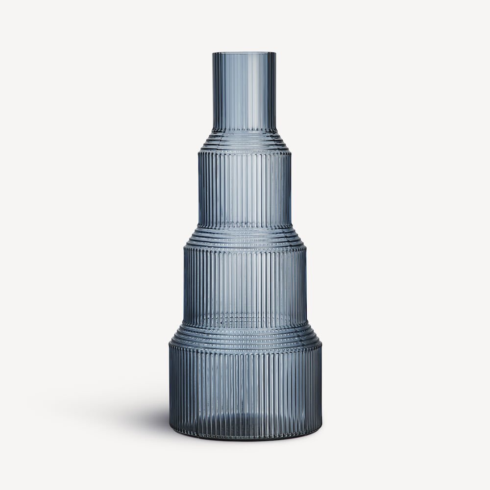 7042304_Pavilion_Vase_350mm_Blue_Kosta_Boda_Front_Design_PRO_01_1x1