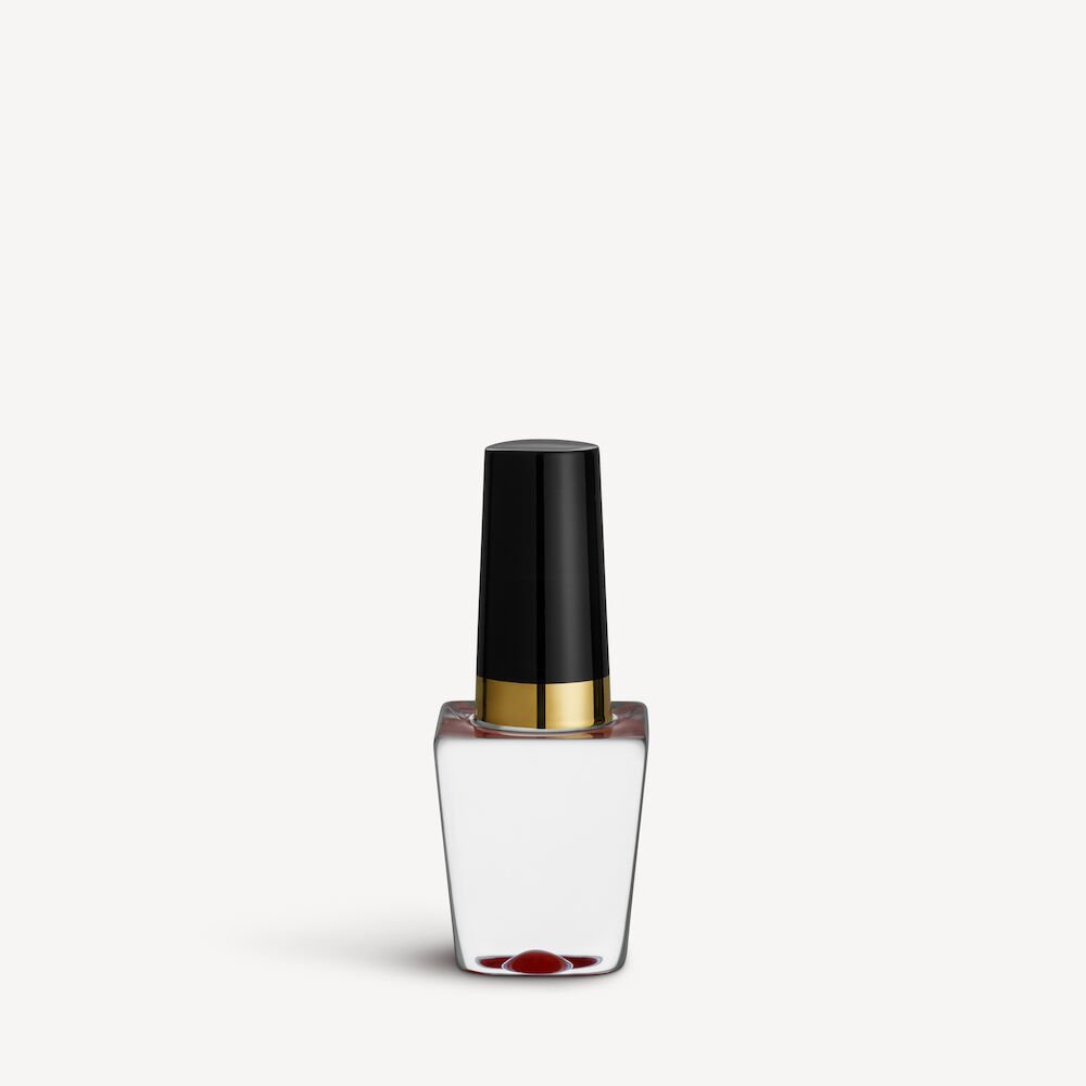 7092213_Make_up_Nail_Polish_Poppy_Red_Kosta_Boda_Asa_Jungnelius_PRO_01_1x1