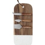Ostebrett med tre kniver