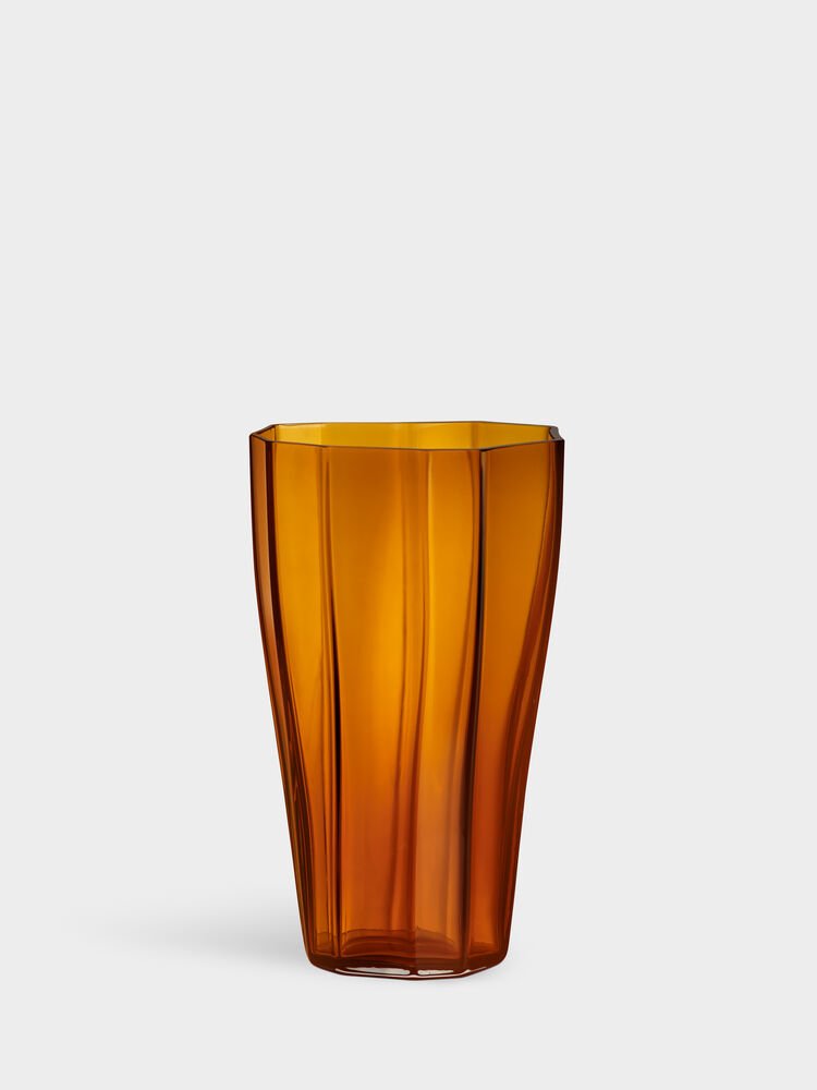 6540908_Reed_vase_300mm_amber_Orrefors_Monica_Forster_PRO_01_3x4 Reed vase rav 300mm - Bilde 1