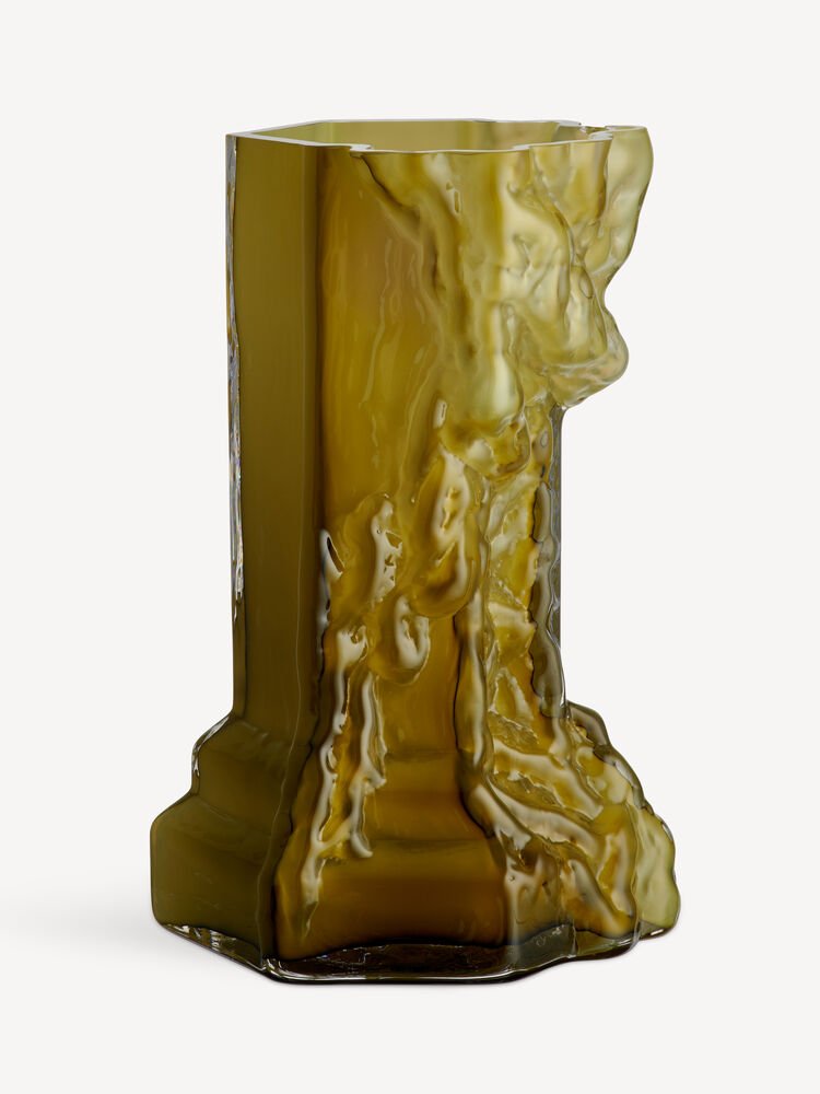 7042419_Rocky_Baroque_vase_Olive_350mm_Kosta_Boda_Hanna_Hansdotter_PRO_01_3x4 Rocky Baroque vase olive 350mm - Bilde 1